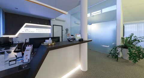 Dr. Philipp Mayr - Plastischer Chirurg Leonding 4060