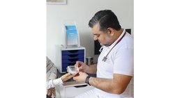 Dr. Arash Pourkarami - Praktischer Arzt Wien 1220