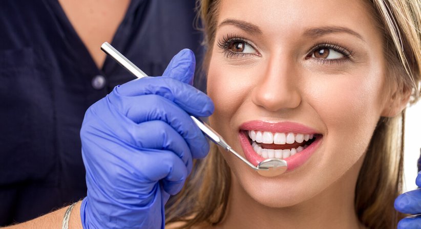 Unsichtbare Zahnspange - Dr. Andreas Zimmermann - Zahnarzt Wien 1080