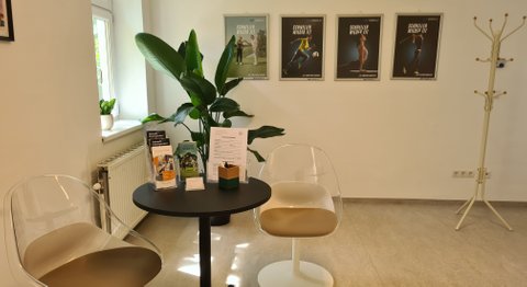 Dr. Sabine Streubel - Unfallchirurgin Ladendorf 2126