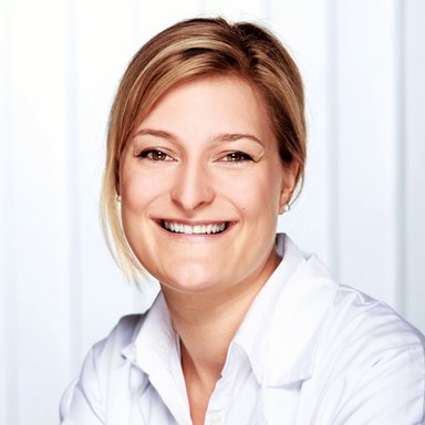 Dr. med. univ. Barbara Iris Greibl - Plastische Chirurgin Wien 1090