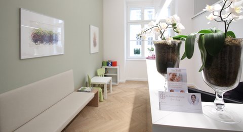 Dr. med. univ. Barbara Iris Greibl - Plastische Chirurgin Wien 1090