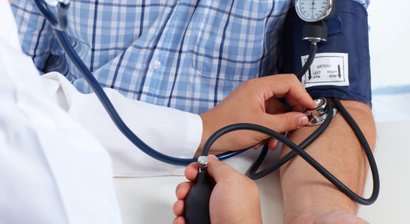 Schwer einstellbarem Blutdruck (Hypertonie)