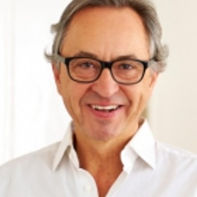 Univ. Med. Dr. Wolfgang Hassler - Zahnarzt Wien 1010