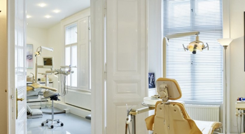 Univ. Med. Dr. Wolfgang Hassler - Zahnarzt Wien 1010