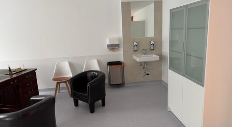 Prim. Univ.Prof. Dr. Mag. Alexander Klaus - Allgemeinchirurg Wien 1060