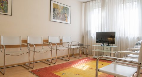 MR Dr. Raimund Wisleitner - Frauenarzt Wien 1050