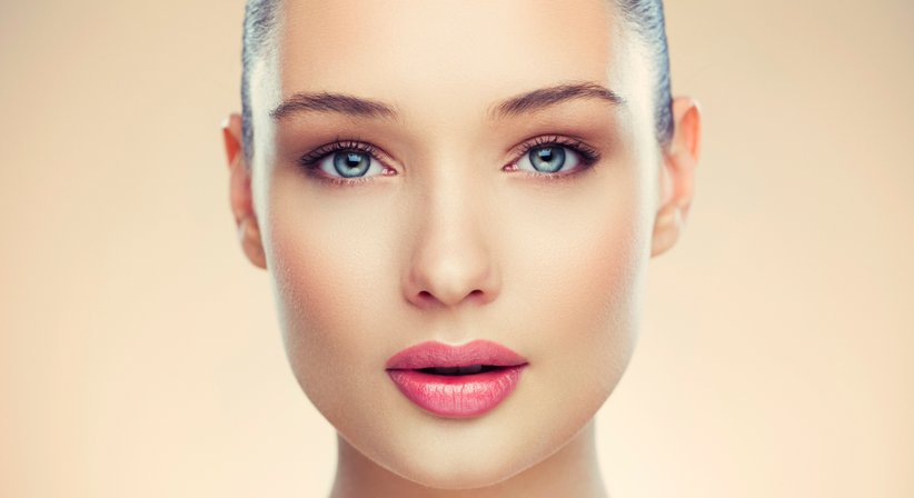 Facelift / Minilift / One-Stitch-Facelift / Halslift - Dr. Daniela Rieder - Plastische Chirurgin Krems 3500