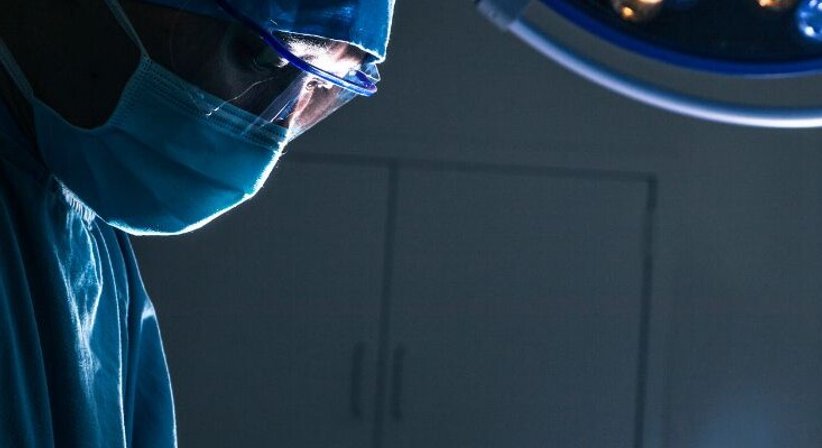 Orale Chirurgie und Knochenaufbau - Dr. Oliver Steinwendtner, MM.Sc. - Zahnarzt Wien 1020