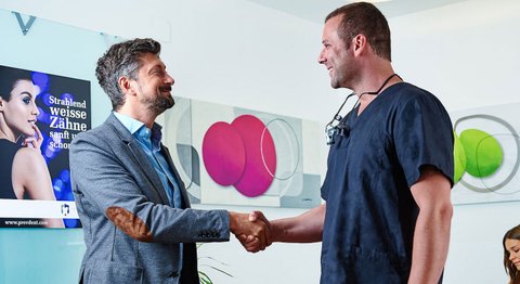 Dr. med. dent. Alfred Klein, MSc in Parodontologie - Zahnarzt Hallwang-Mayrwies 5300