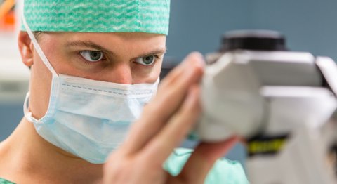 OA Dr. Franz Dirisamer junior, FEBO - Augenarzt Gmunden 4810