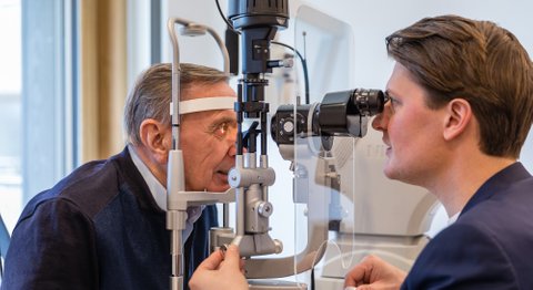 OA Dr. Franz Dirisamer junior, FEBO - Augenarzt Gmunden 4810
