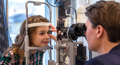 OA Dr. Franz Dirisamer junior, FEBO - Augenarzt Gmunden 4810