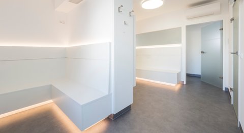 Priv. Doz. Dr. Christopher Springer, MBA - Urologe Korneuburg 2100