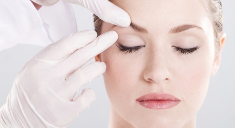 Lidstraffung - Dr. Andreas Hillisch - Plastischer Chirurg Eferding 4070