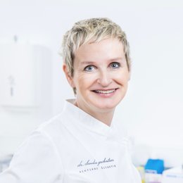 Dr. Claudia Gschnitzer - Plastische Chirurgin Wien 1090