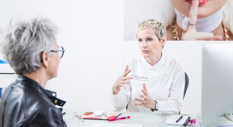 Dr. Claudia Gschnitzer - Plastische Chirurgin Wien 1090