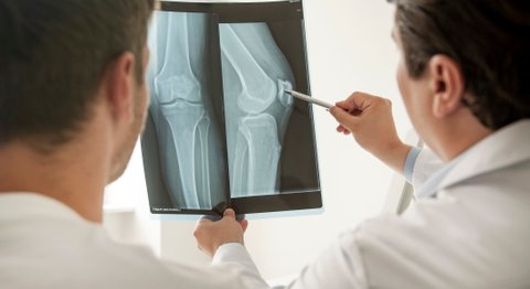 Priv.-Doz. DDr. Maximilian Kasparek, MSc - Orthopäde Wien 1180