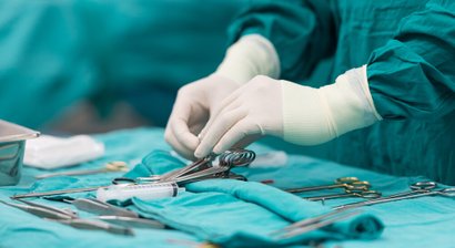 Knochenbruch-Operationen, Versorgung von periprothetischen Frakturen sowie operative Metallentfernung nach Frakturen