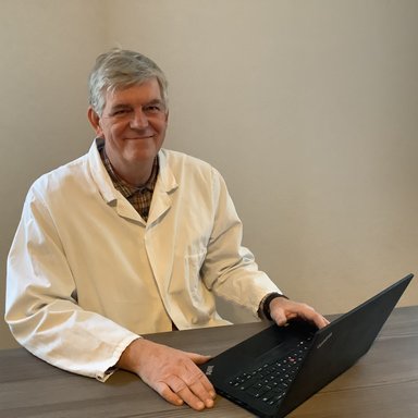 Univ. Prof. Dr. Hermann Wolf - Immunologe Wien 1090