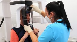 Dr. med. dent. Roman Lindenberger - Zahnarzt Wien 1010