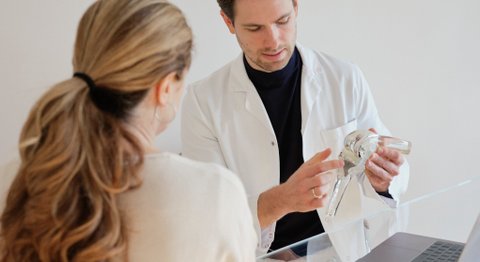 Dr. med. univ. Florian Ellersdorfer - Orthopäde Wien 1040