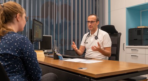 Dr. Ilyas Kozanli - Internist Wien 1190