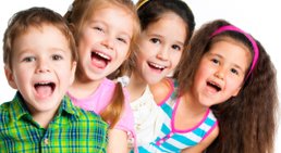 Kinderärztliche Untersuchung bis zum 18 Lebensjahr -