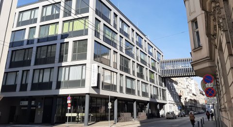 Dr. Andrea Oßberger - Plastische Chirurgin Linz 4020