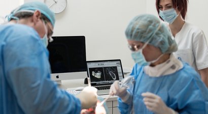 Die Unterschiede: Klassische oder computernavigierte Implantologie?