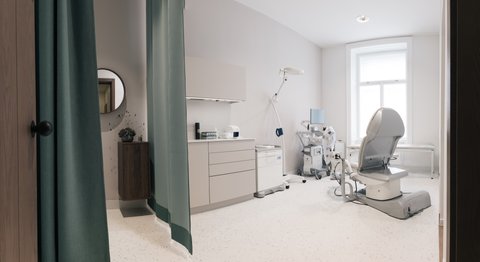 Dr. Alexander Just - Frauenarzt Wien 1010