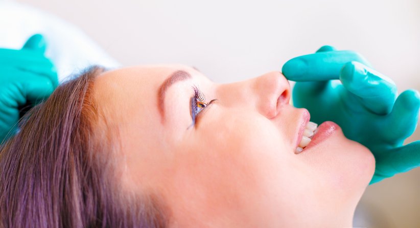Nasenkorrektur (Rhinoplastik) - Dr. Ingo Plötzeneder - Plastischer Chirurg Dornbirn 6850