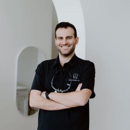 Dr. med. dent. Ammar Sibaei - Zahnarzt Wien 1030