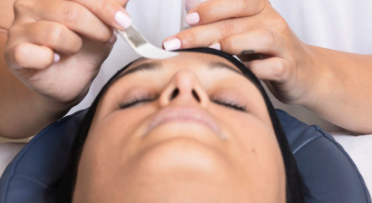 Peelings: Medical & Cosmetic Peelings