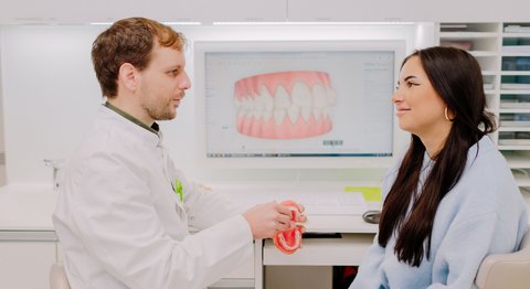 Dr. Lutz Hodecker - Zahnarzt Wien 1010