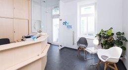 Praxis - Dr. Micha Komjati - Orthopäde Wien 1050