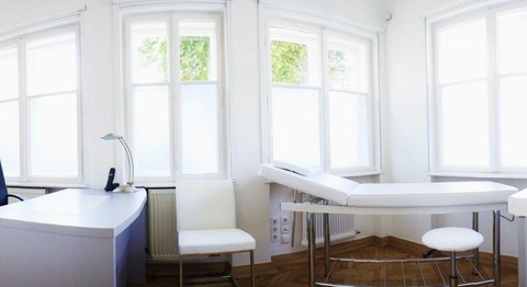 Praxis - Dr. Gabriele Lindenau-Pipic - Urologin Wien 1130