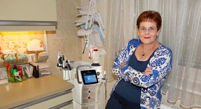 vaginale Lasertherapie bei Blasenschwäche, Harninkontinenz, vaginaler Trockenheit, vaginaler Senkung und vaginaler Straffung sowie Stärkung nach der Geburt