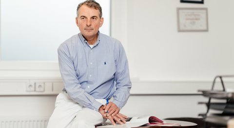 Prim.a.D. Priv.-Doz. Dr. med. univ. Roman Radl, MBA - Orthopäde Graz 8010