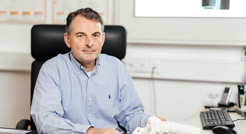 Prim.a.D. Priv.-Doz. Dr. med. univ. Roman Radl, MBA - Orthopäde Graz 8010