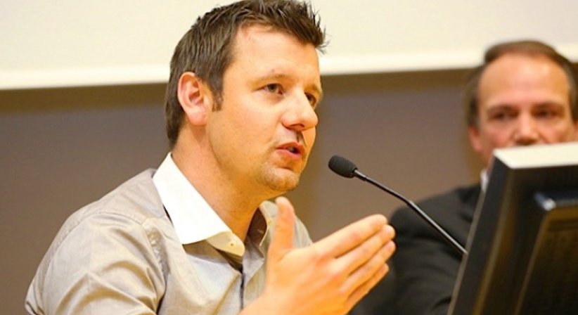 Internationale Vortragstätigkeit und Live Operationen - Dr. Jürgen Barthofer - Unfallchirurg Linz 4020