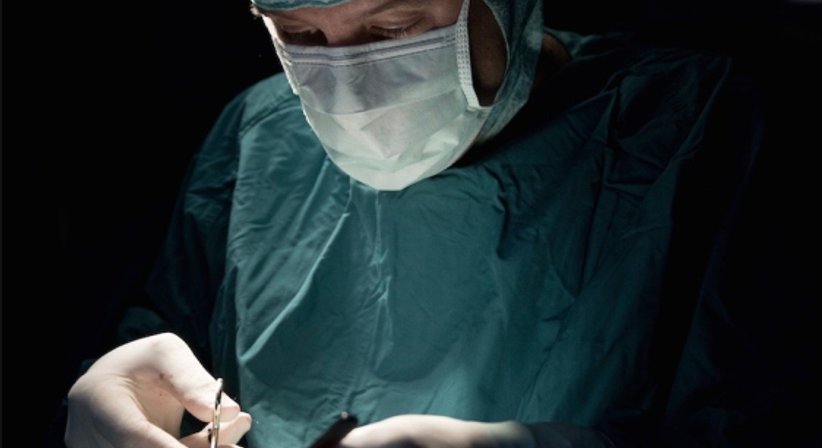 Kniechirurgie - Hospitationszentrum für Kniechirurgie UKH Linz  - Dr. Jürgen Barthofer - Unfallchirurg Linz 4020