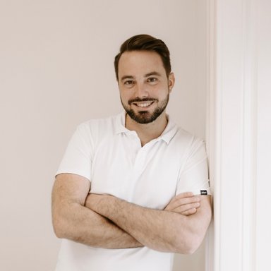 Dr.med.dent. Florian Mostbeck - Zahnarzt Krems an der Donau 3500