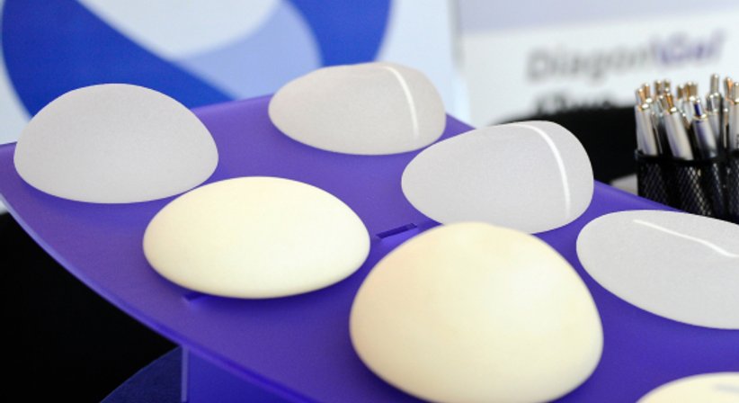 Brustvergrößerung - Priv.-Doz. Dr. Johannes Matiasek - Plastischer Chirurg Wien 1010