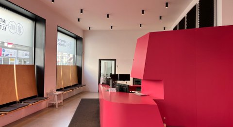 Dr. Arastoo Nia, MSc. - Orthopäde Wien 1170