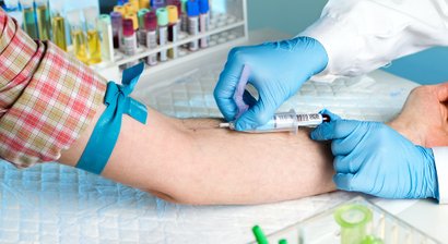 Blutabnahme / Laboruntersuchungen / Schnelltests