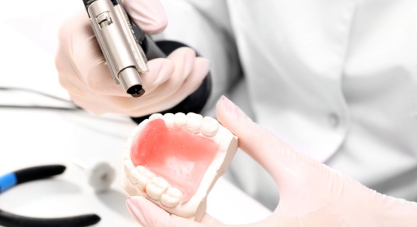 Teil- und Totalprothesen - Dr.med.dent. Natascha Witzmann - Zahnärztin Wien 1020