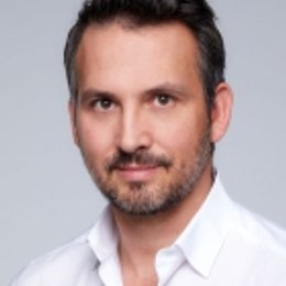 Dr. Matthias Koller - Plastischer Chirurg Linz 4020