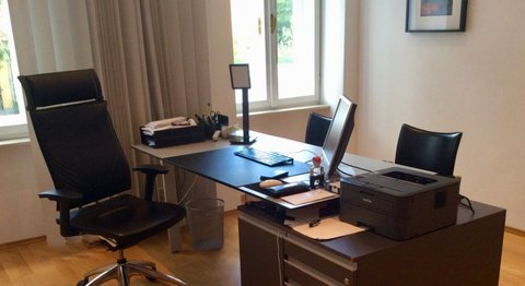 Praxis - Prim. Univ. Prof. Dr. Wolf Müllbacher - Neurologe Wien 1170