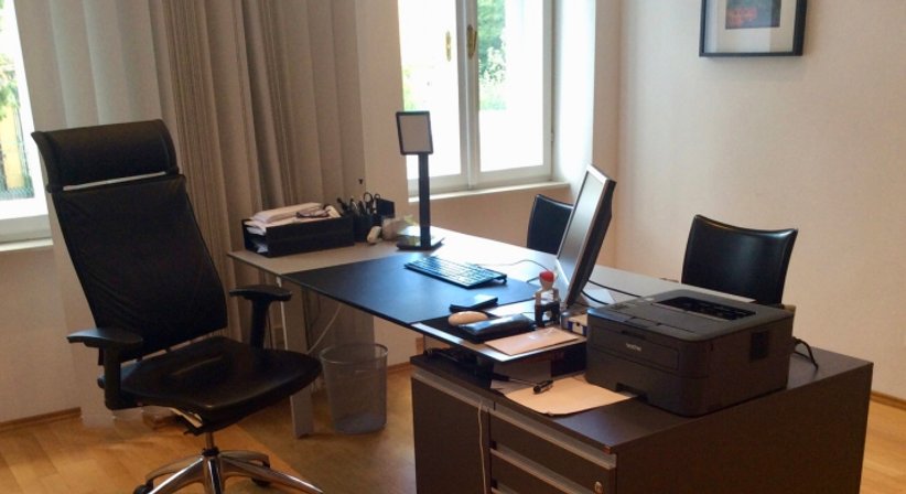 Prim. Univ. Prof. Dr. Wolf Müllbacher - Neurologe Wien 1170